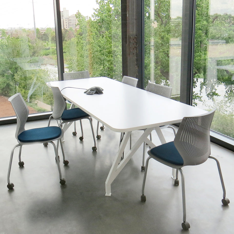 HotSpot Conference and Dining Table Lifestyle